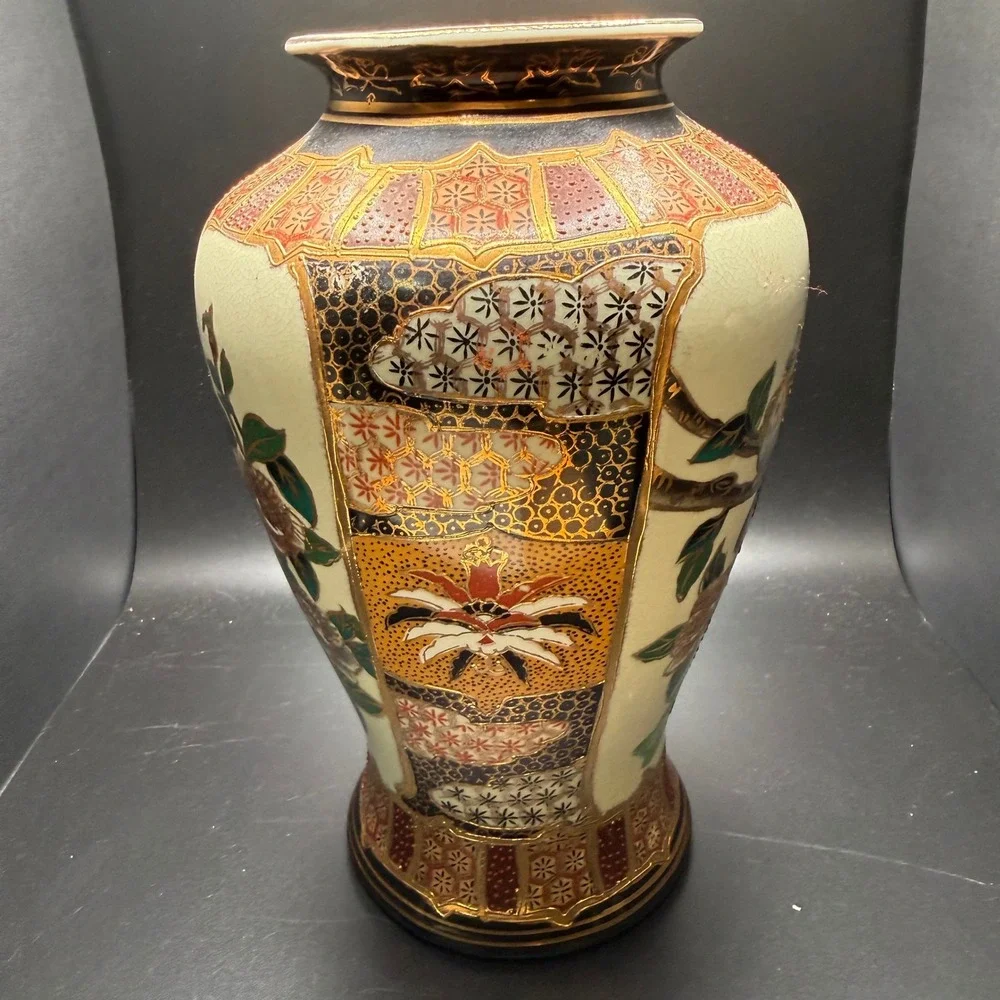 Vintage Japanese Satsuma Style Peacock Floral Gold Moriage Crackle Vase 10X7